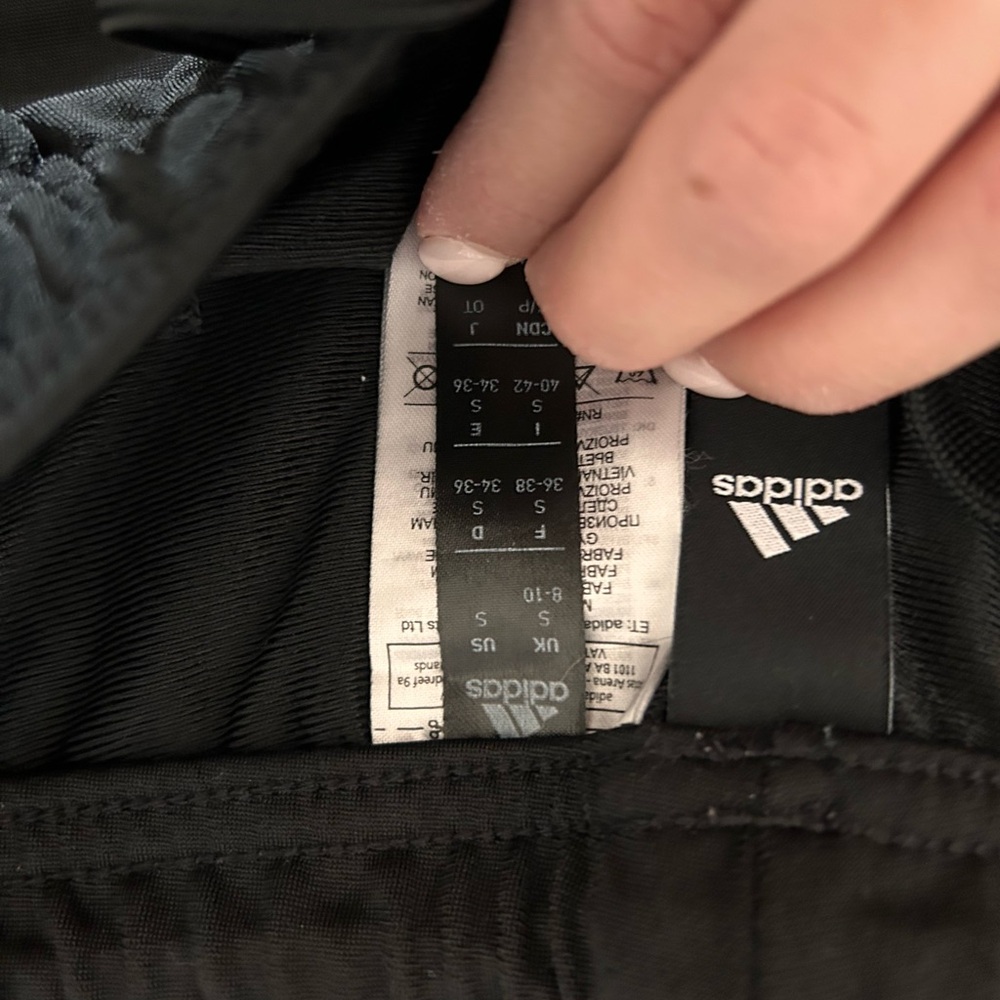 Adidas - Picture 2 of 2